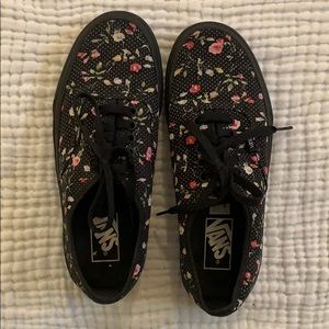 Vans floral sneaker W8 / M6.5